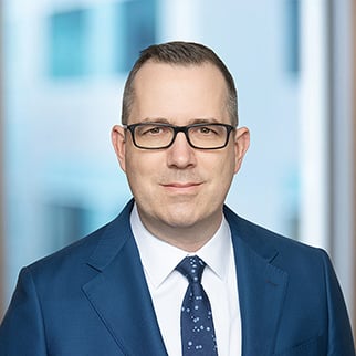 Headshot of Matthew Leonard